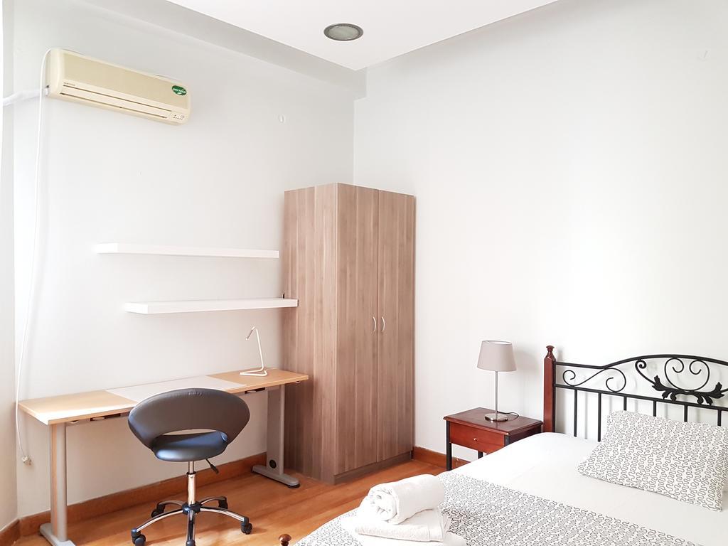 Errathens Pine Red And Taupe - Athens Center Apartman Kültér fotó