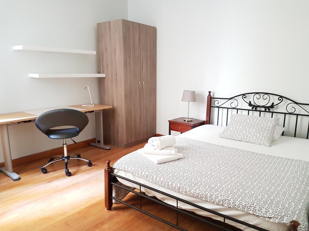 Errathens Pine Red And Taupe - Athens Center Apartman Kültér fotó