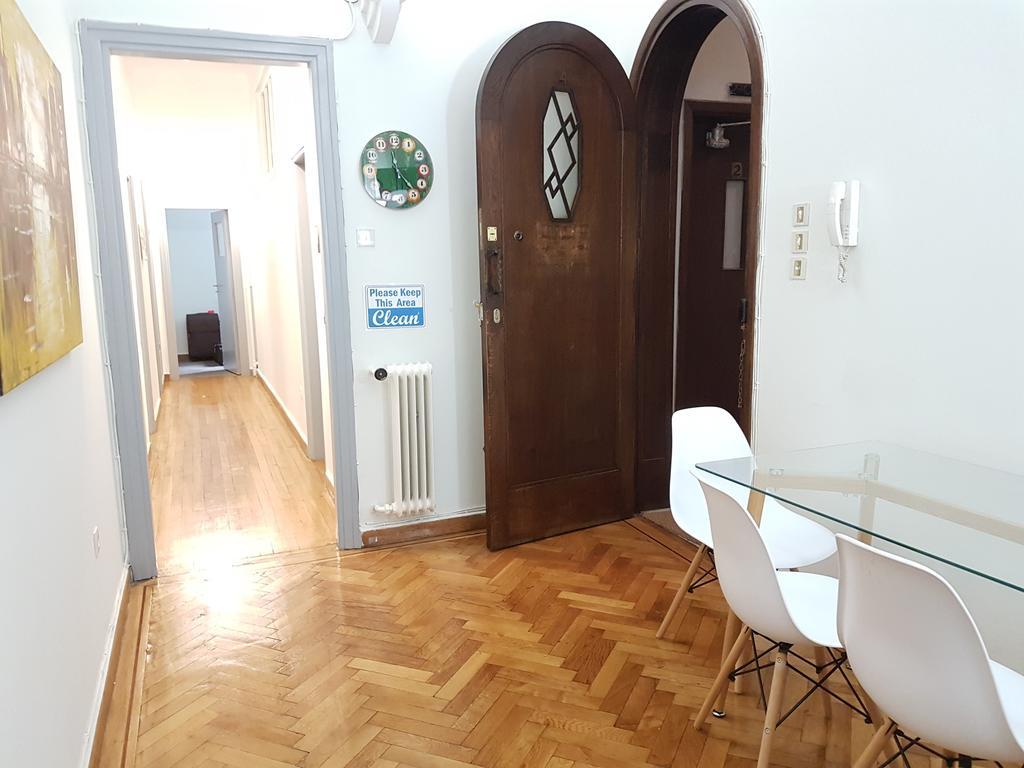 Errathens Pine Red And Taupe - Athens Center Apartman Kültér fotó