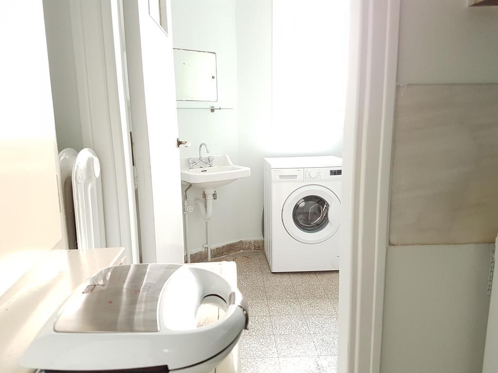 Errathens Pine Red And Taupe - Athens Center Apartman Kültér fotó